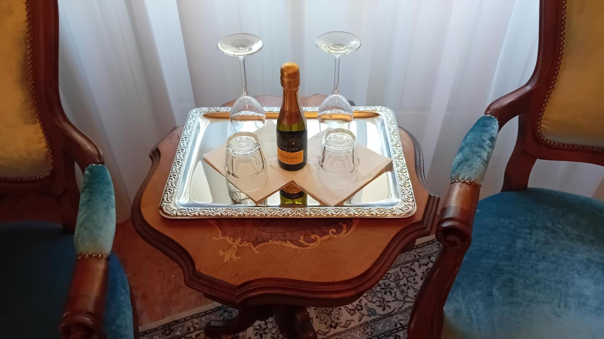 Nobili Libardi - Villa Basevi Verona Cameră foto